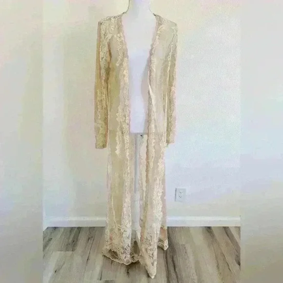 Misguided Premium Lace Maxi Kimono Size 6 - Picture 2 of 10